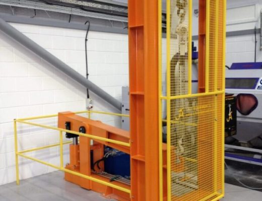 Dynamic Tensile test machine for manual chain hoists - orange frame with yellow guards